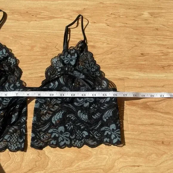 Fredrick’s of Hollywood • Black & Powder Blue Floral Lace Bralette Size Large - Picture 4 of 5